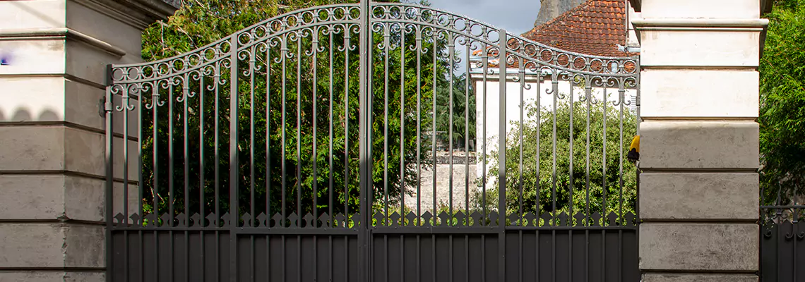 Wooden Swing Gate Repair in Merritt Island, FL